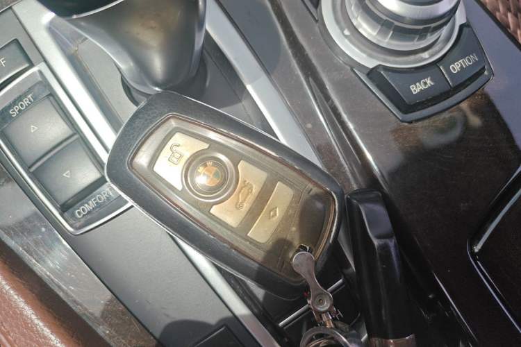 Used BMW 5 Series 2014 525Li Leading Model Vehicle Key