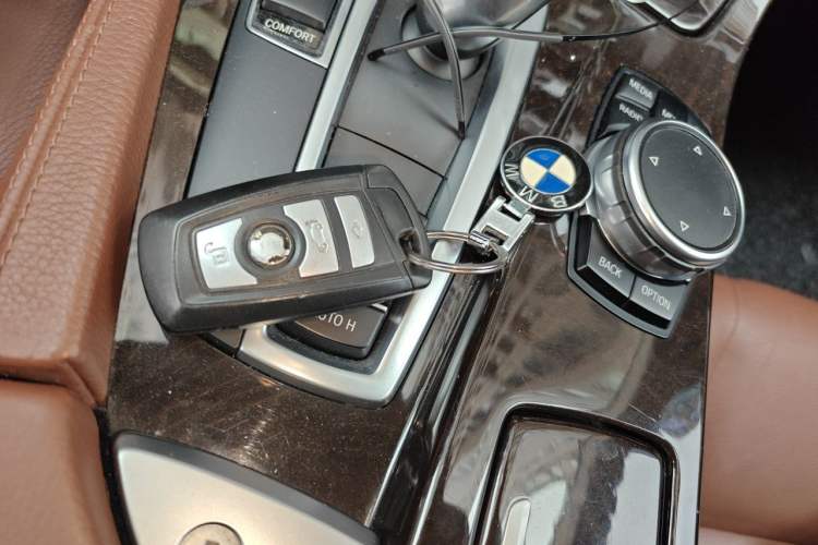 Used BMW 5 Series 2014 528Li Leading Model Vehicle Key