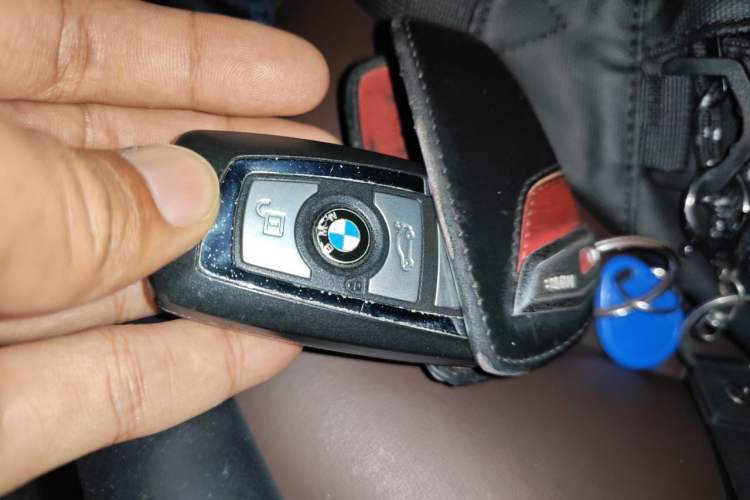 Used BMW 5 Series 2014 525Li Luxury Design Package Vehicle Key