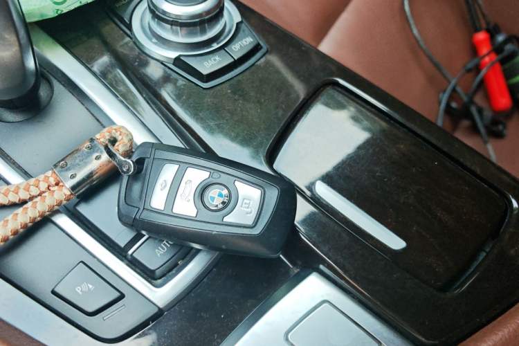 Used BMW 5 Series 2014 525Li Leading Model Vehicle Key