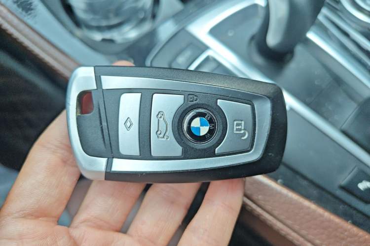 Used BMW 5 Series 2014 520Li Elegant Model Vehicle Key