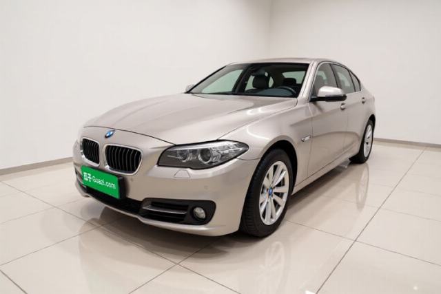 BMW 5 Series 2014 520Li Elegant Model مستعملة