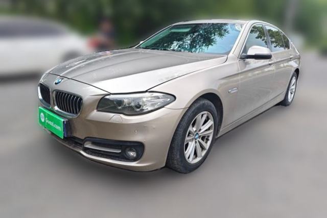 Ojetý BMW 5 Series 2014 520Li Elegant Model