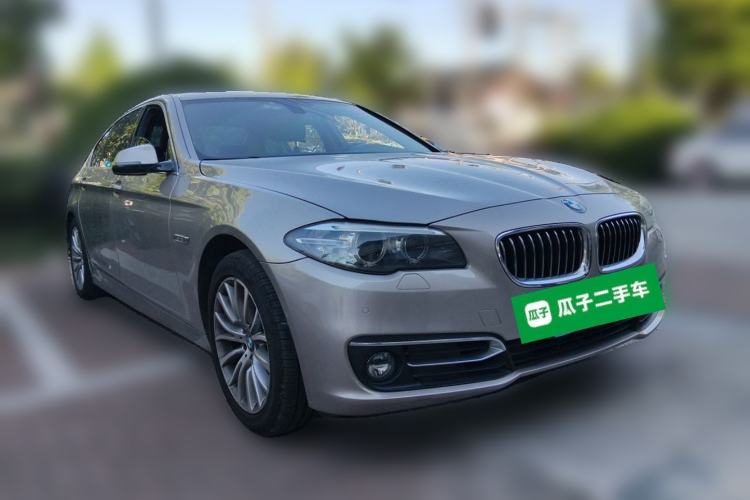 Used BMW 5 Series 2014 525Li Luxury Design Package Front Right 45 Deg