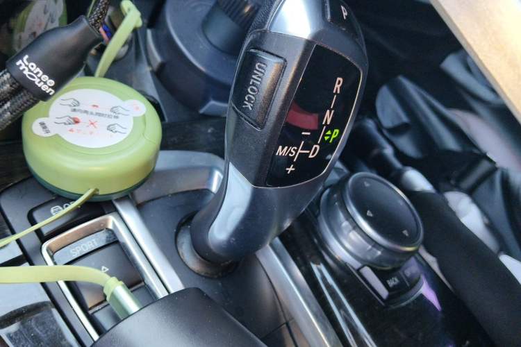 Used BMW 5 Series 2014 525Li Luxury Design Package Gear Lever