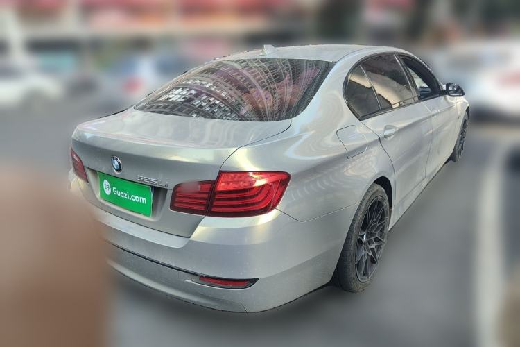 Used BMW 5 Series 2014 525Li Leading Model Rear Right 45 Deg