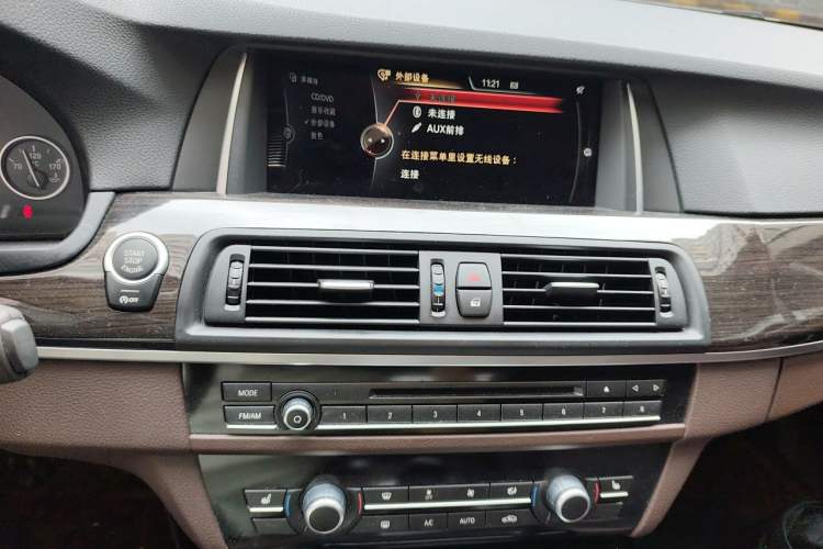 Used BMW 5 Series 2014 525Li Luxury Design Package Audio And AC Panel
