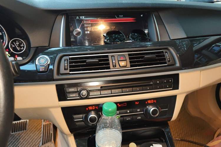 Used BMW 5 Series 2014 520Li Elegant Model Audio And AC Panel