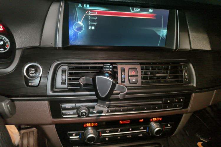 Used BMW 5 Series 2014 525Li Luxury Design Package Audio And AC Panel