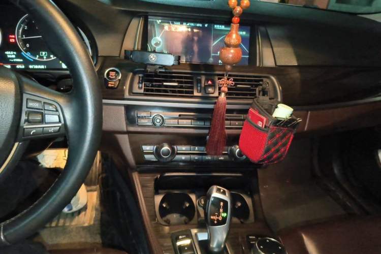 Used BMW 5 Series 2014 525Li Luxury Design Package Audio And AC Panel