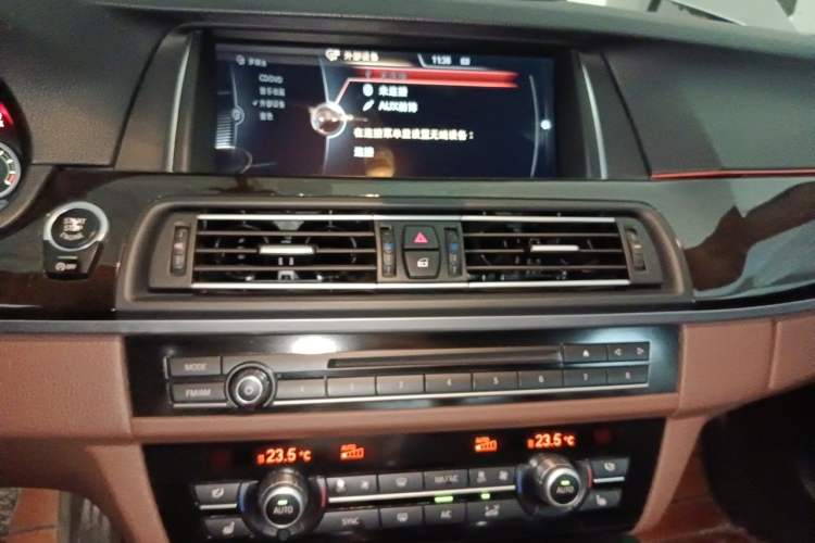 Used BMW 5 Series 2014 528Li Leading Model Audio And AC Panel
