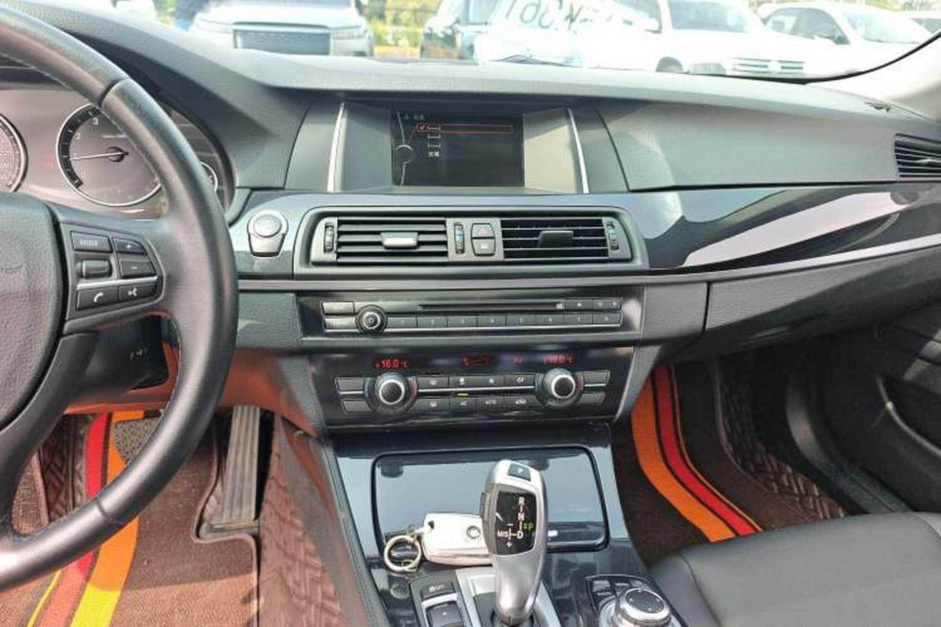 Used BMW 5 Series 2014 520Li Elegant Model Audio And AC Panel