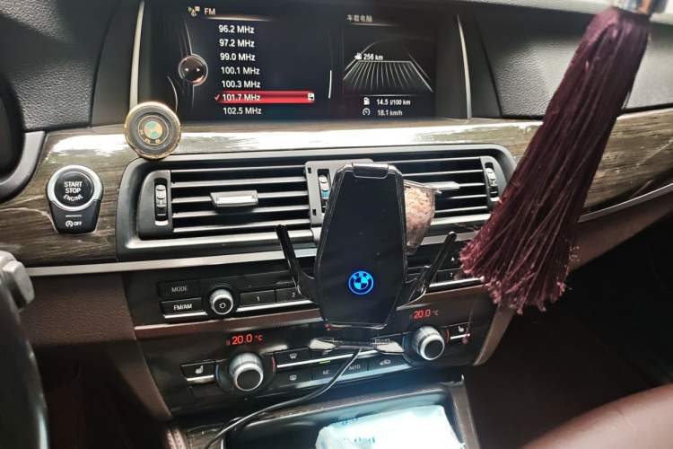 Used BMW 5 Series 2014 525Li Luxury Design Package Audio And AC Panel
