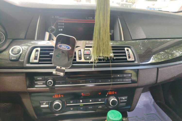 Used BMW 5 Series 2014 525Li Luxury Design Package Audio And AC Panel