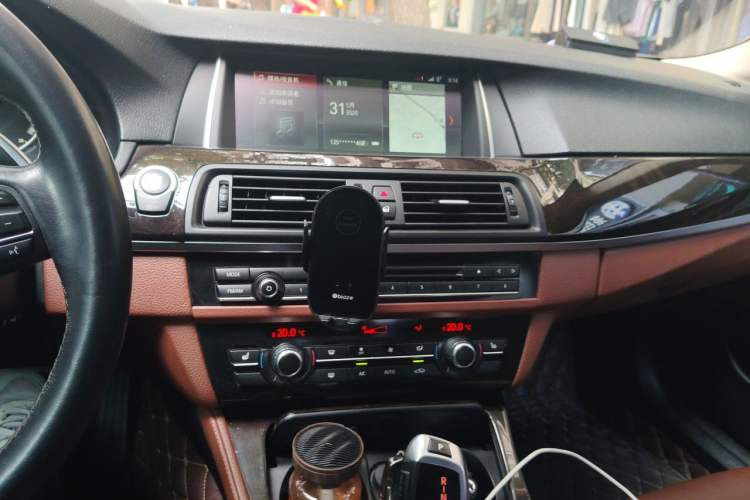 Used BMW 5 Series 2014 525Li Leading Model Audio And AC Panel
