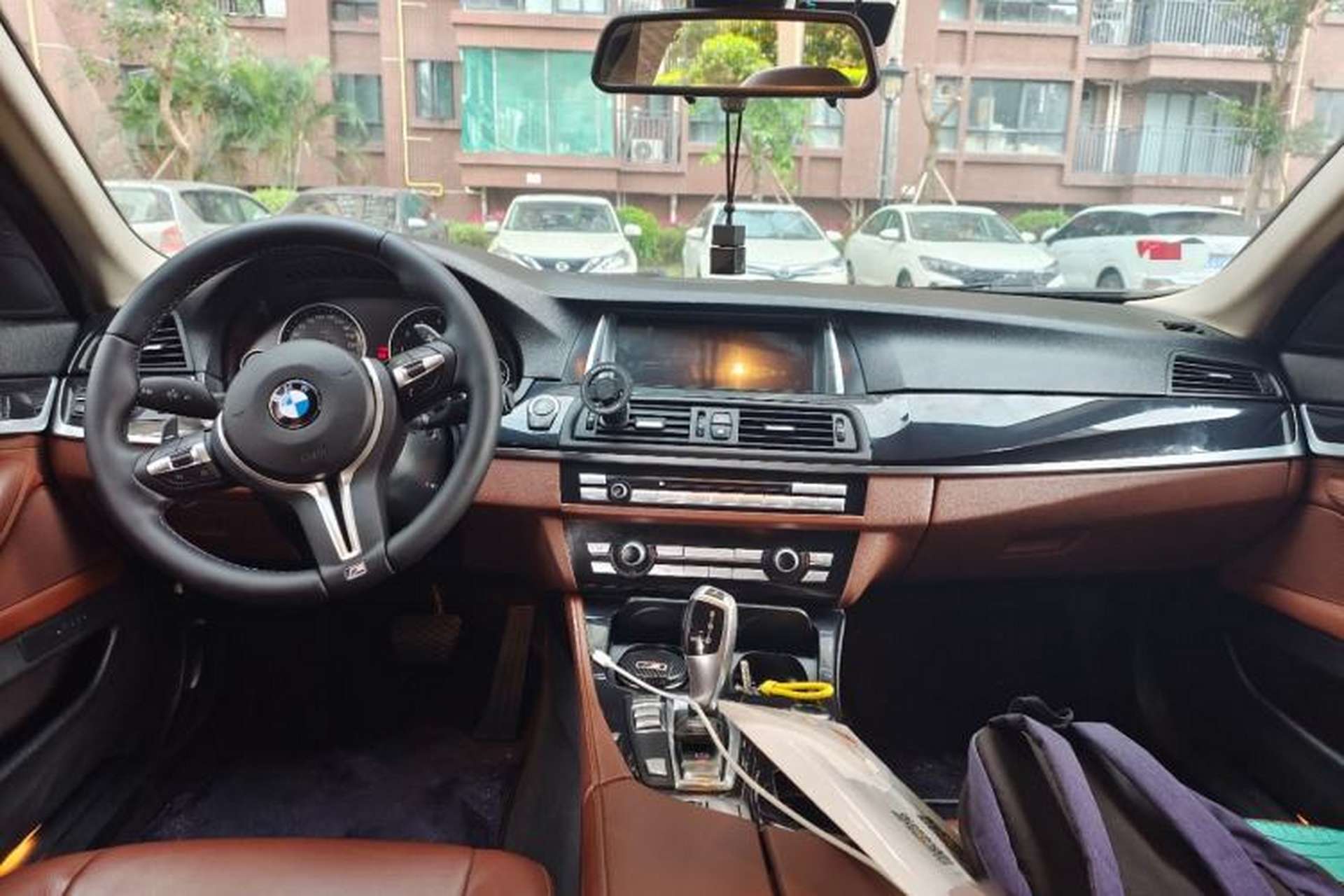 Used BMW 5 Series 2014 520Li Elegant Model Center Console