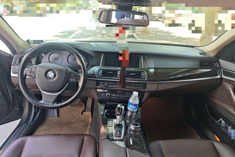 Used BMW 5 Series 2014 525Li Luxury Design Package Center Console