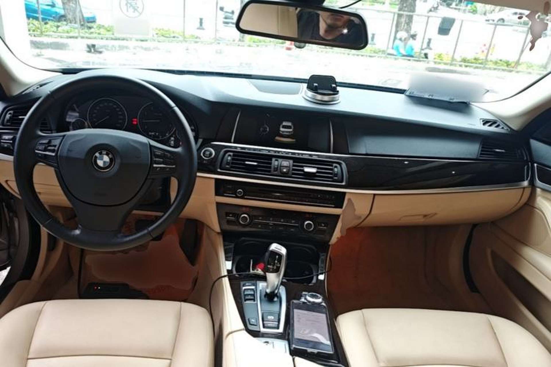 Used BMW 5 Series 2014 525Li Leading Model Center Console