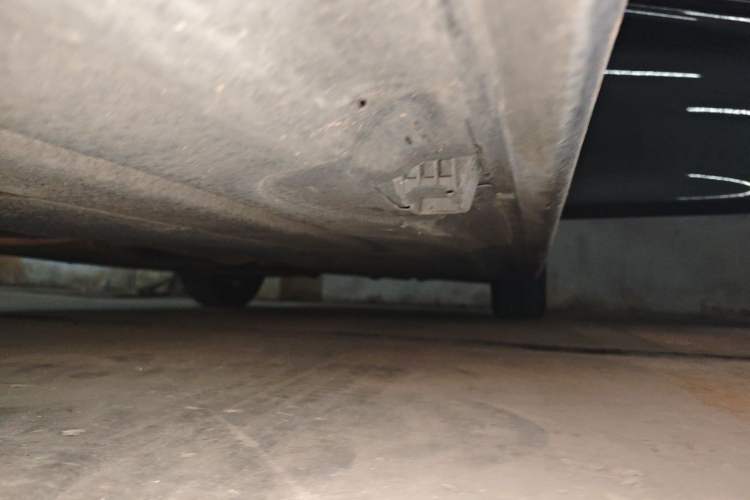 Used BMW 5 Series 2014 520Li Elegant Model Chassis Front Left