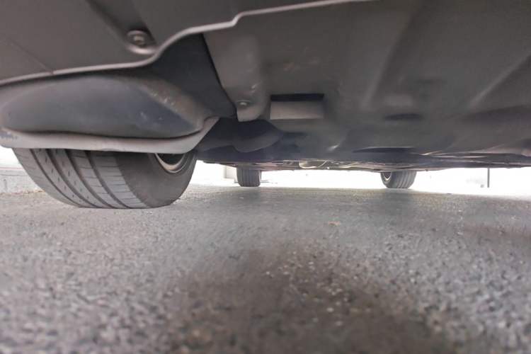Used BMW 5 Series 2014 525Li Leading Model Chassis Front Right