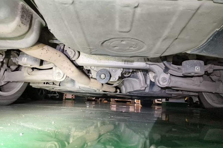 Used BMW 5 Series 2014 525Li Luxury Design Package Chassis Rear