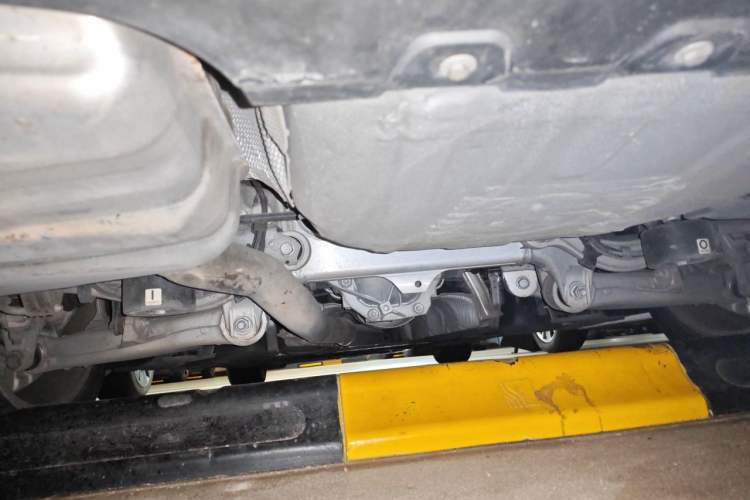 Used BMW 5 Series 2014 525Li Leading Model Chassis Rear