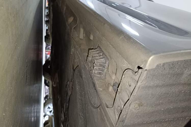 Used BMW 5 Series 2014 520Li Elegant Model Chassis Rear Left