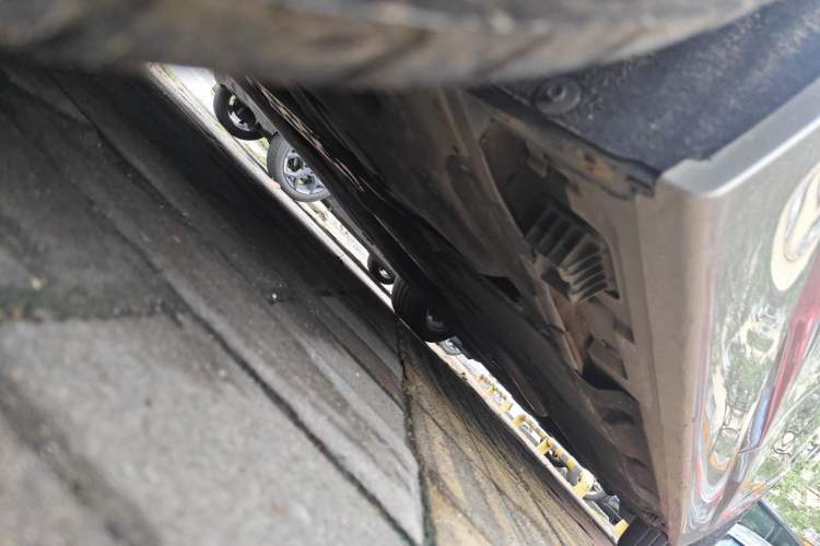 Used BMW 5 Series 2014 525Li Luxury Design Package Chassis Rear Right