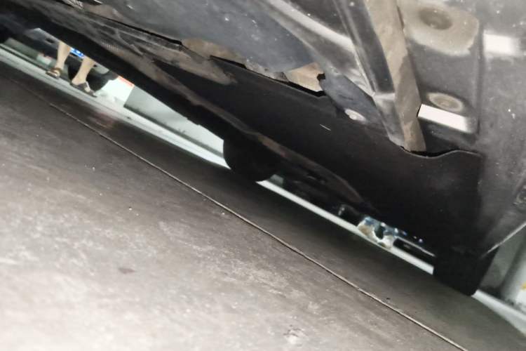 Used BMW 5 Series 2014 525Li Luxury Design Package Chassis Rear Right