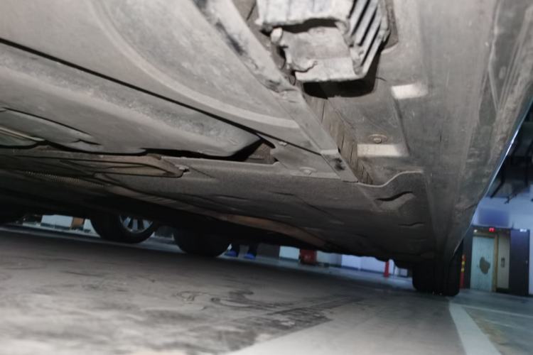 Used BMW 5 Series 2014 525Li Luxury Design Package Chassis Rear Right