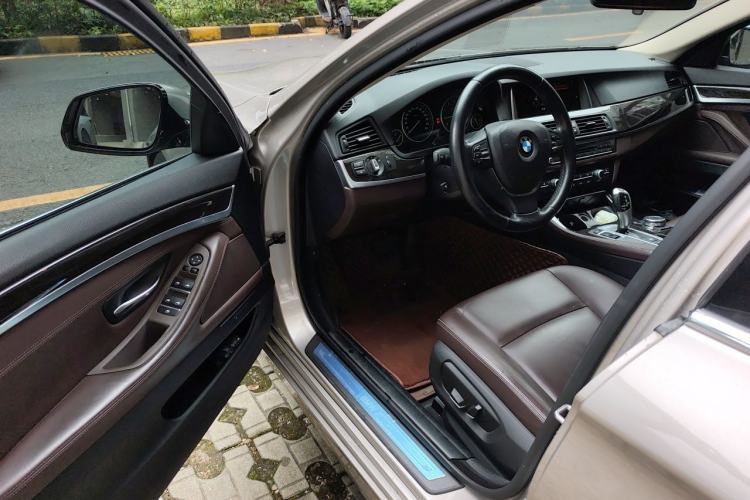 Used BMW 5 Series 2014 525Li Luxury Design Package Driver Seat