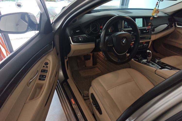 Used BMW 5 Series 2014 525Li Luxury Design Package Driver Seat