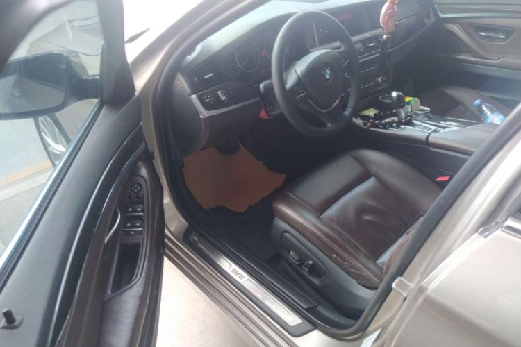 Used BMW 5 Series 2014 525Li Luxury Design Package Driver Seat