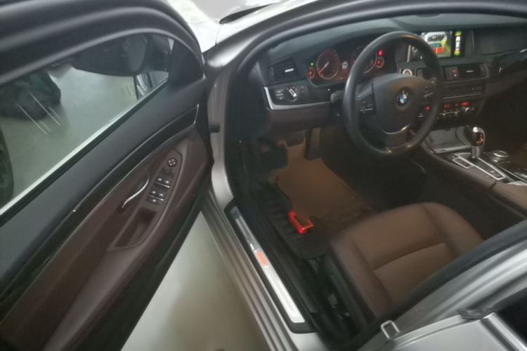 Used BMW 5 Series 2014 525Li Luxury Design Package Driver Seat