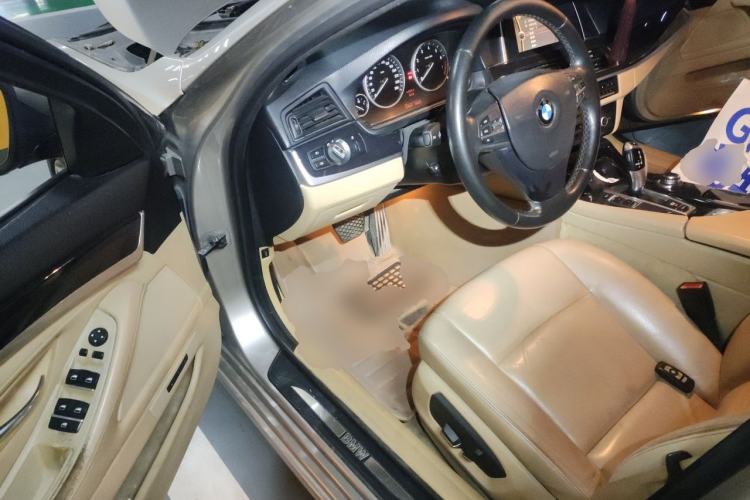Used BMW 5 Series 2014 520Li Elegant Model Driver Seat