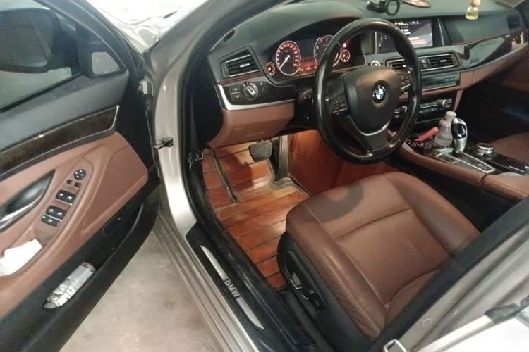 Used BMW 5 Series 2014 528Li Leading Model Driver Seat