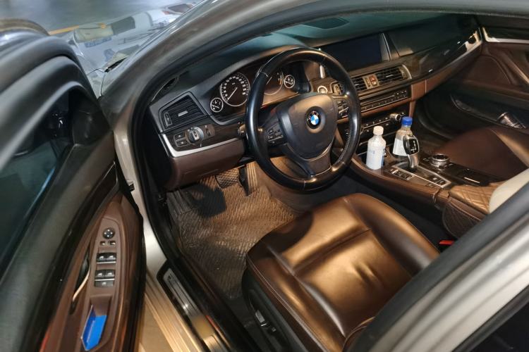 Used BMW 5 Series 2014 525Li Luxury Design Package Driver Seat