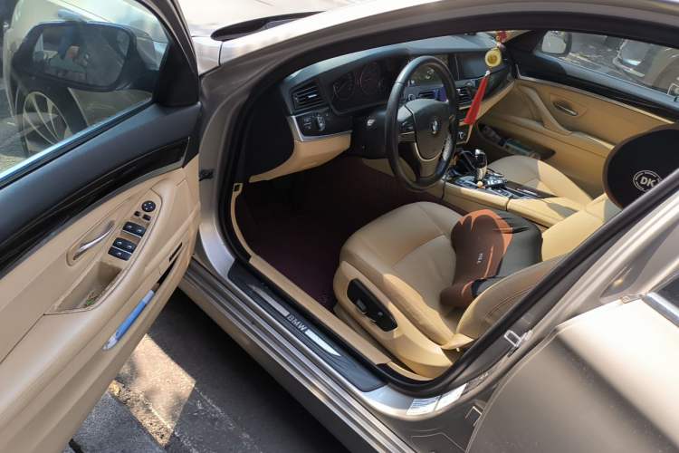 Used BMW 5 Series 2014 525Li Leading Model Driver Seat