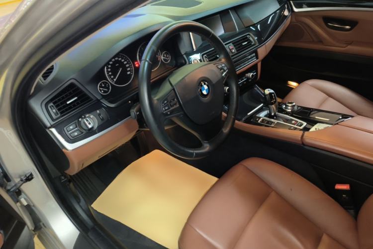 Used BMW 5 Series 2014 520Li Elegant Model Driver Seat