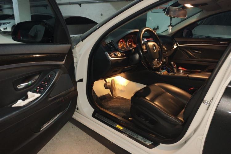 Used BMW 5 Series 2014 525Li Luxury Design Package Driver Seat