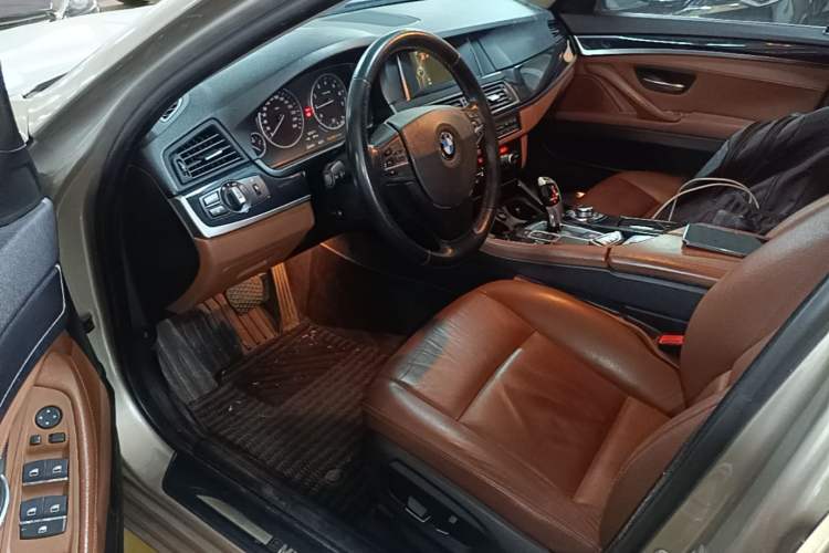 Used BMW 5 Series 2014 520Li Elegant Model Driver Seat