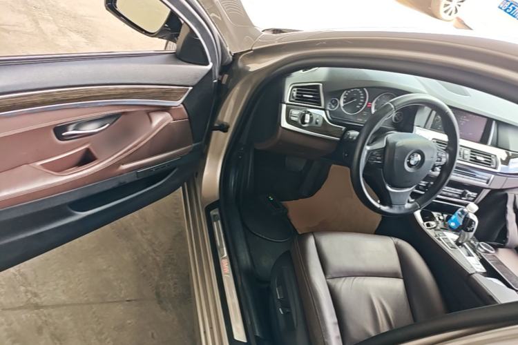 Used BMW 5 Series 2014 525Li Luxury Design Package Driver Seat