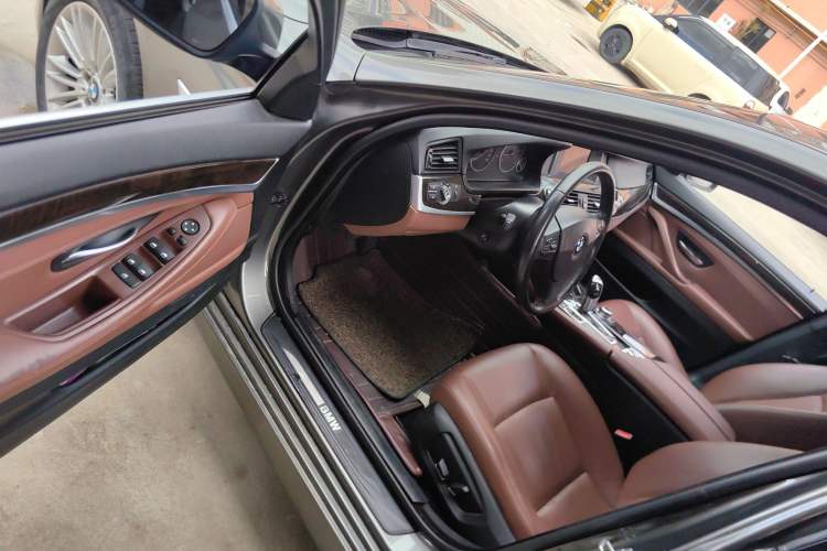 Used BMW 5 Series 2014 525Li Leading Model Driver Seat