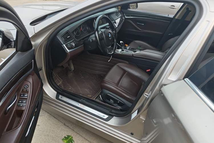 Used BMW 5 Series 2014 525Li Luxury Design Package Driver Seat
