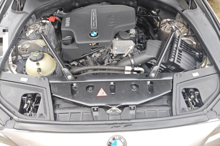 Used BMW 5 Series 2014 525Li Luxury Design Package Engine Bay