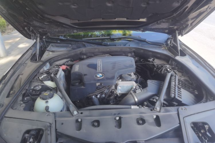 Used BMW 5 Series 2014 525Li Luxury Design Package Engine Bay