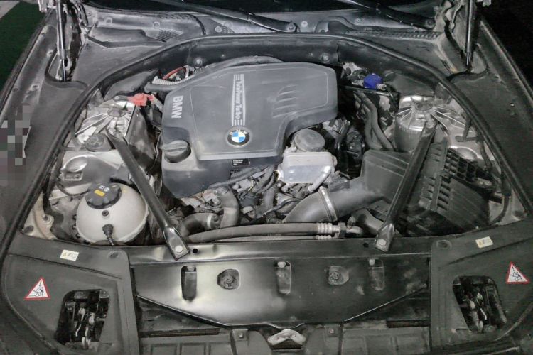 Used BMW 5 Series 2014 525Li Luxury Design Package Engine Bay
