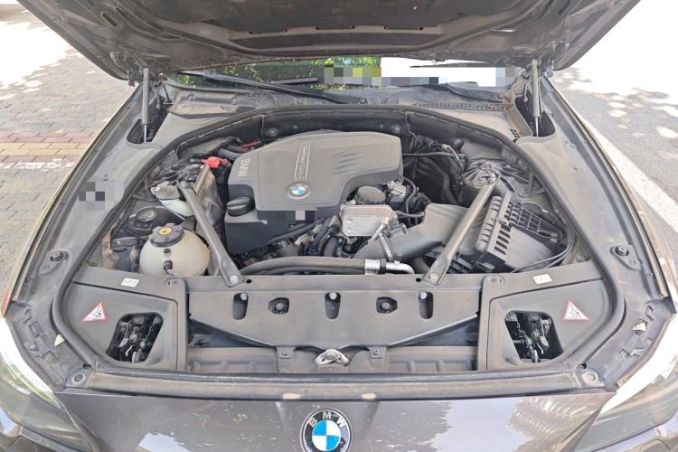 Used BMW 5 Series 2014 525Li Luxury Design Package Engine Bay