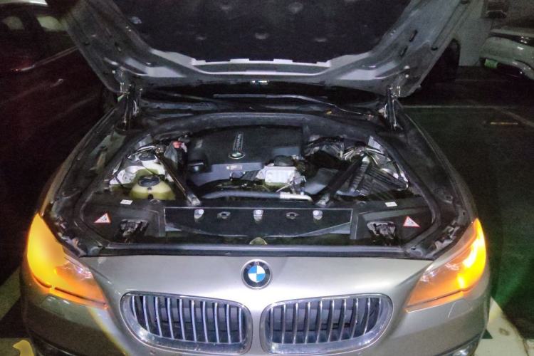 Used BMW 5 Series 2014 525Li Luxury Design Package Engine Bay