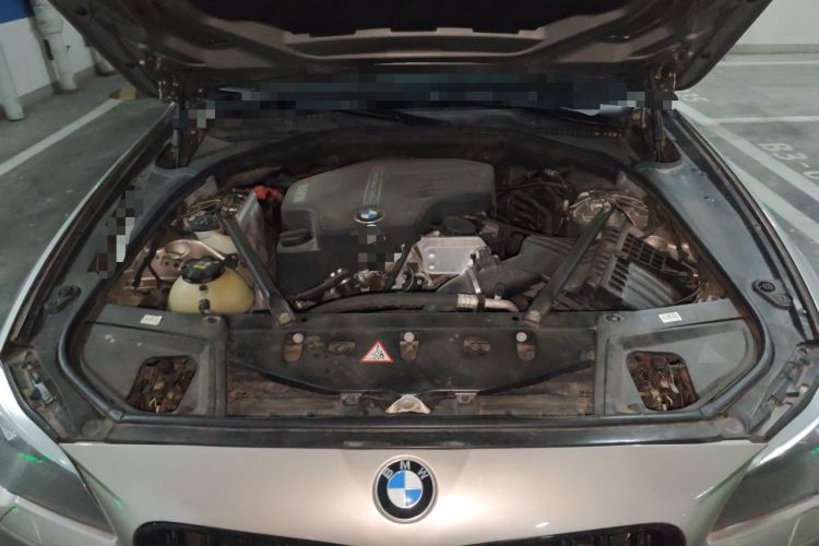 Used BMW 5 Series 2014 528Li Leading Model Engine Bay